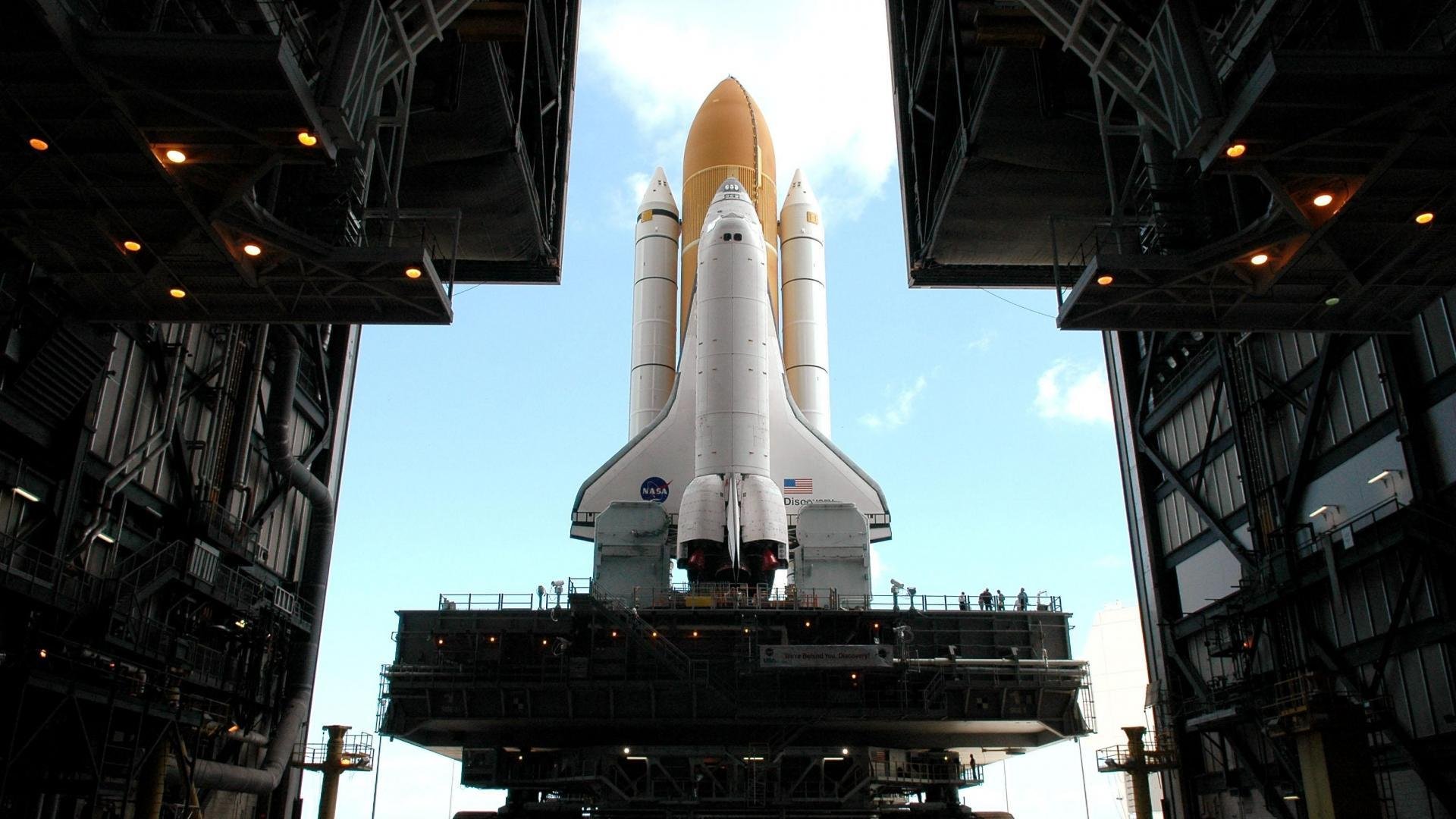 爱游戏-莱万再刷纪录：德甲史上第一射手扩展到第240球，德甲莱万破纪录