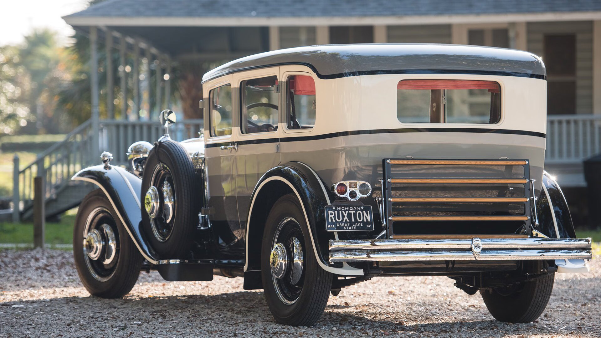 杨楷文在“湾区杯”围棋大棋士赛中成功卫冕